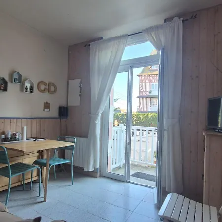 Type 2 Hypercentre 100 M De La