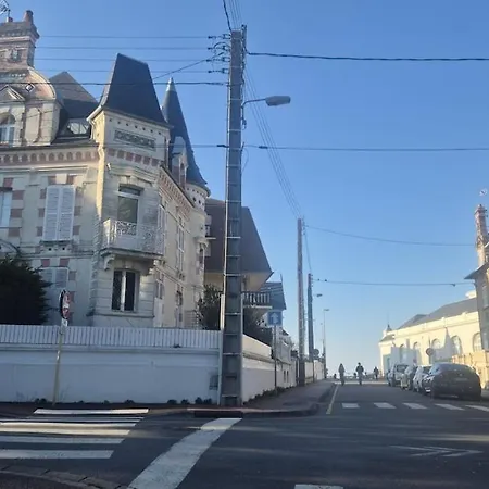 Type 2 Hypercentre 100 M De La * Cabourg