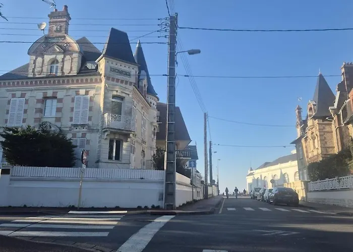 Type 2 Hypercentre 100 M De La * Cabourg